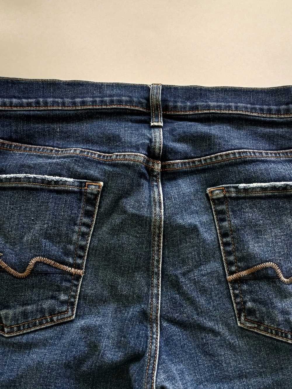 7 For All Mankind Distressed Deep Indigo Jeans Size 34 - Picture 9 of 13